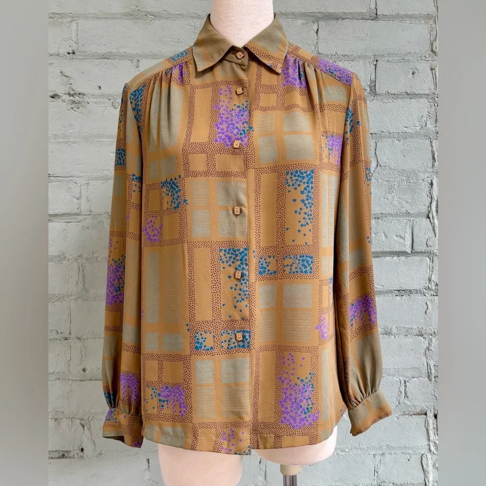 Vintage 80s Novelty Print Blouse - Picture 5 of 8